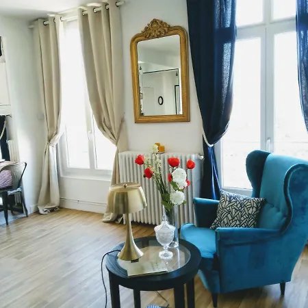 Detente, Balade Et Thermalisme En Coeur De Ville Apartament